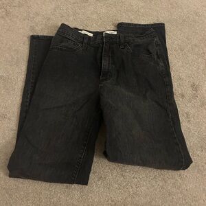 High Rise Black Jean